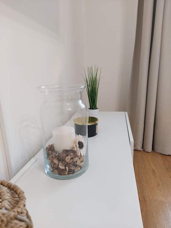 דברצן Alfoeldi Palace Apartman מראה חיצוני תמונה