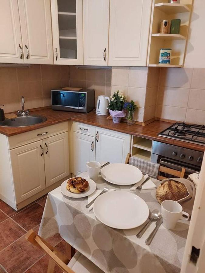דברצן Alfoeldi Palace Apartman מראה חיצוני תמונה