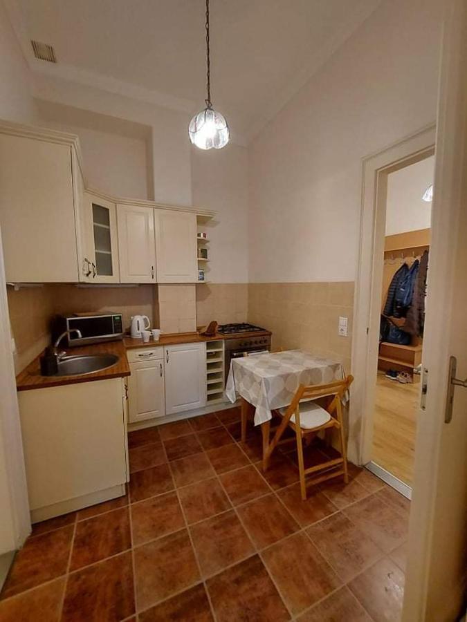 דברצן Alfoeldi Palace Apartman מראה חיצוני תמונה