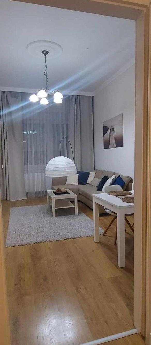 דברצן Alfoeldi Palace Apartman מראה חיצוני תמונה