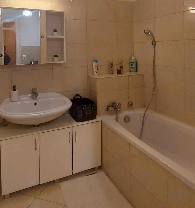 דברצן Alfoeldi Palace Apartman מראה חיצוני תמונה
