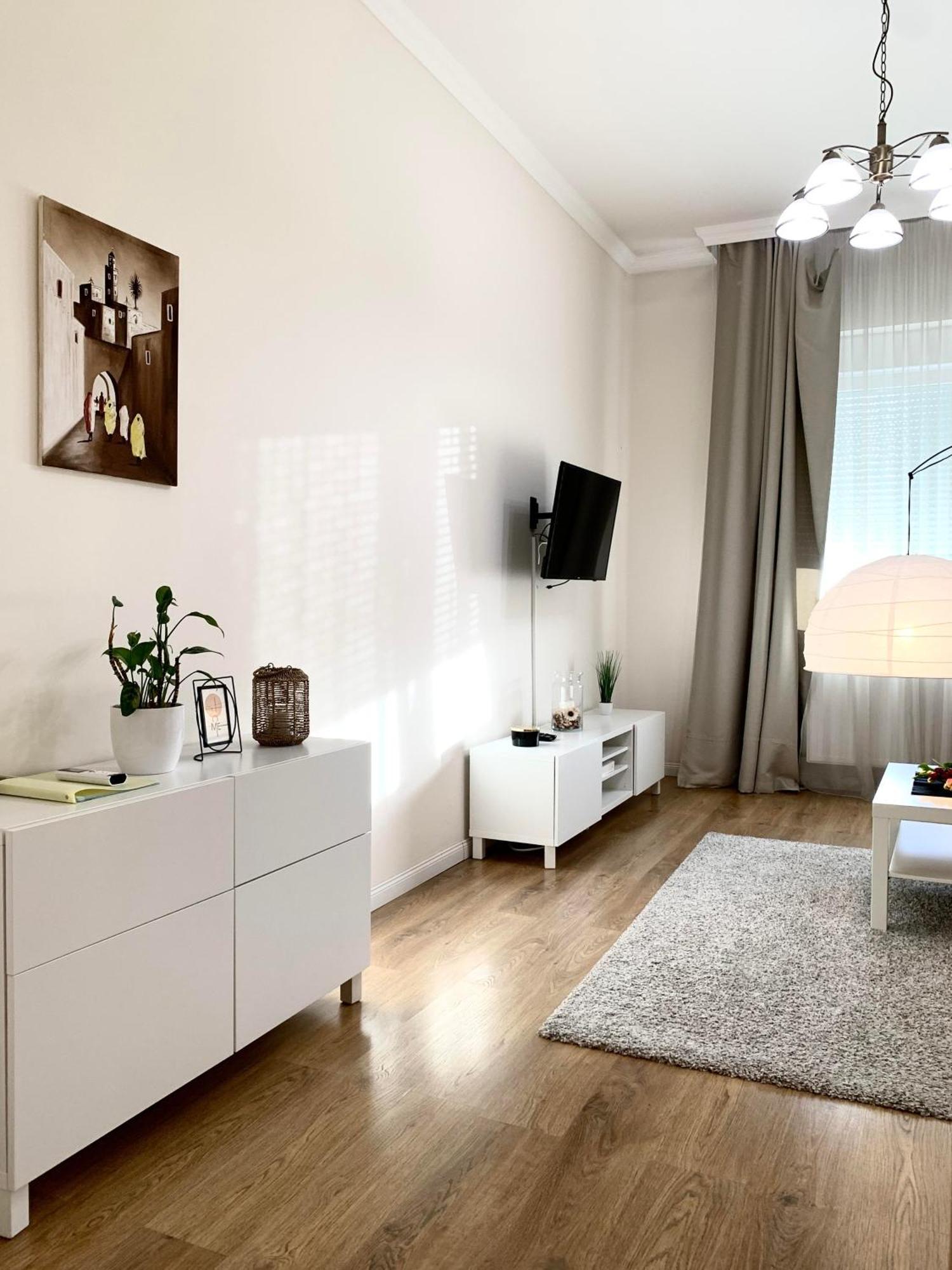 דברצן Alfoeldi Palace Apartman מראה חיצוני תמונה